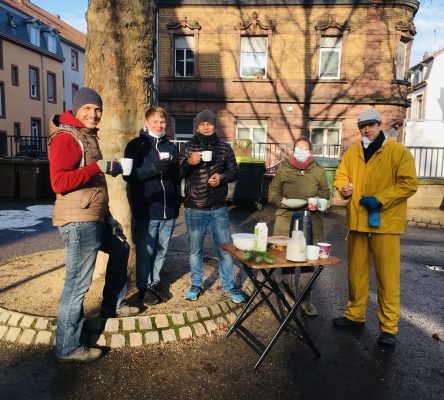 Kleine Stärkung nach erfolgreichem Weihnachtsbaumverkauf